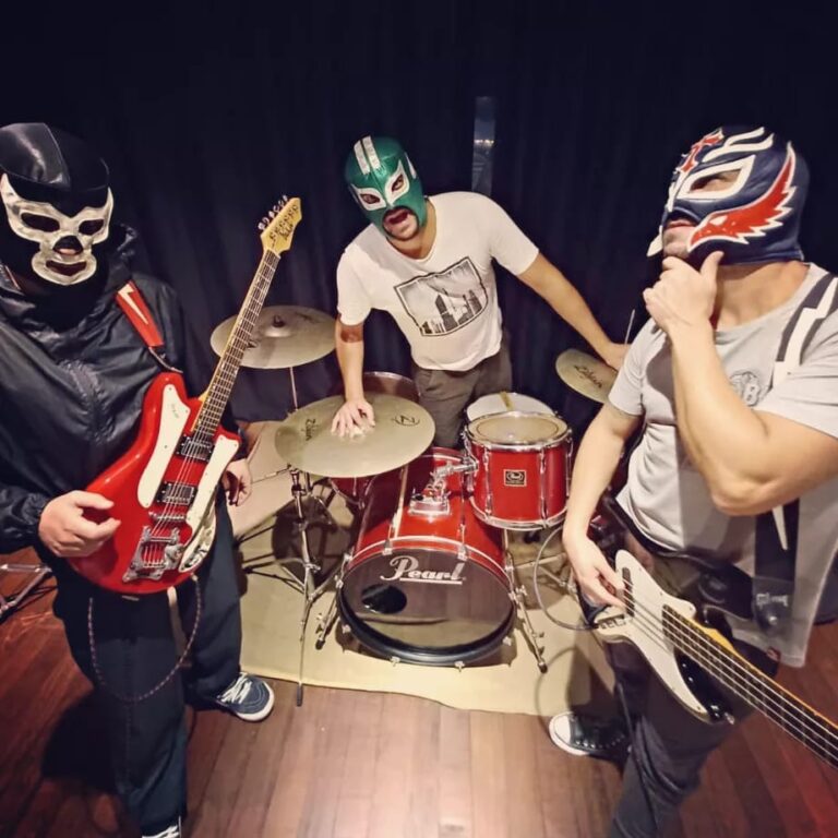Entrevista com Os Brutus, surfpunk instrumental 🏄🏽🏄🏼‍♀️