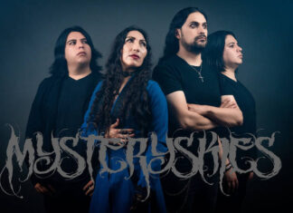 Mystery Skies com NAMELESS em Quito