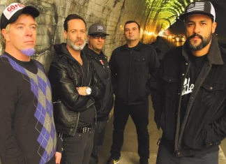 O punk rock californiano Strung Out chega a Guadalajara