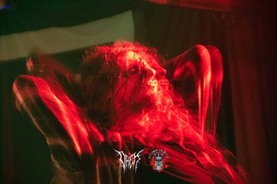 Banda Ghost Bath durante apresentação