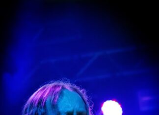 Hibria: “Defying the Rules” revive em uma experiência ao vivo