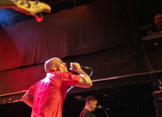 Blowfuse + Viralata @RCA : A Despedida