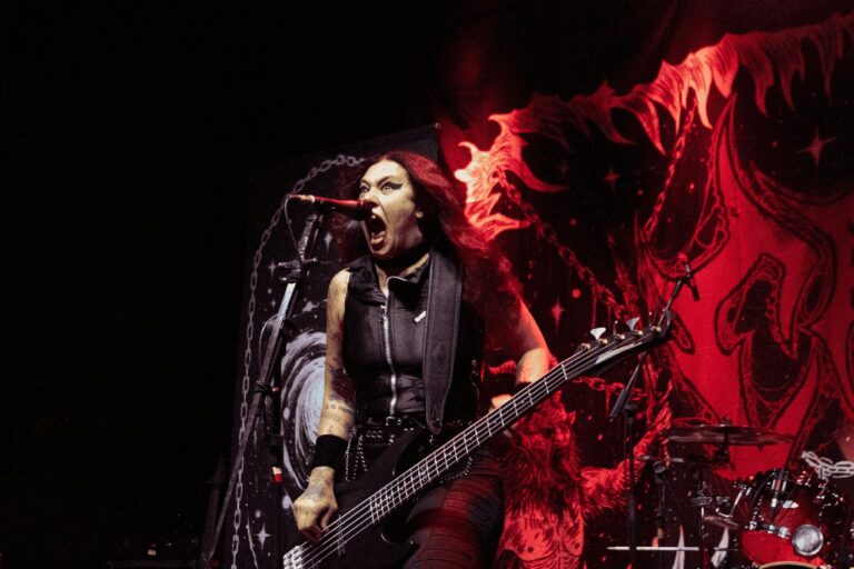 Review – Crypta iniciou a In The Other Side Tuor em Curitiba!