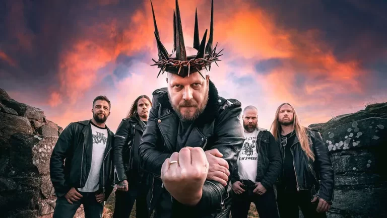 The Crown: O death metal sueco old-school retorna com força total