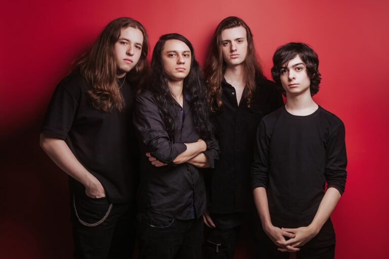 Thinking Head lança o EP ao vivo “Leaving From Our Roots (Live Studio Session)”