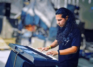 Héctor Pérez ganha Premio Melomaniac 2025 como melhor tecladista