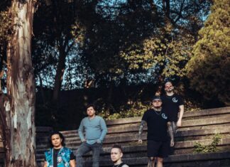 A apresentação de metal alternativo do Lunae Lasciva acontece na Cidade do México, México.