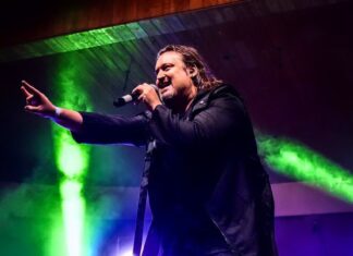 Sylvania apresenta seu novo material na Cidade do México, México.