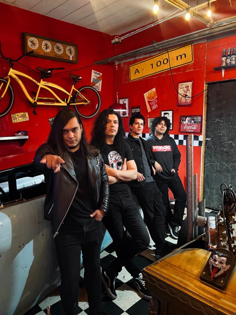 Evildeth apresenta sua performance na Cidade do México.