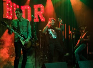 Groove, Peso e Psicodelia: Low Tide Riders e Ember Brick no Aquece para Stoned Jesus