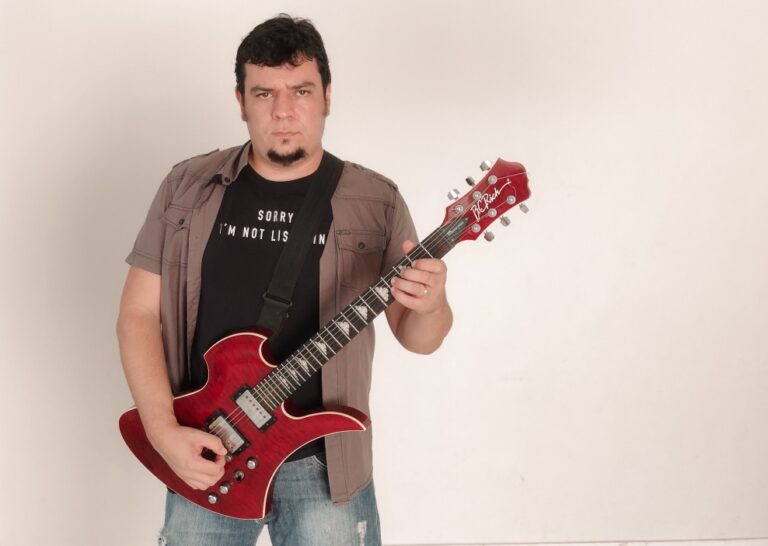 Guitarrista Beto Lani anuncia show no Dominrock II e anuncia novo single “Untitled”