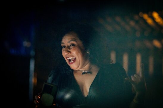 Público animado aguardando o show do Dünedain no Foro Hendrix