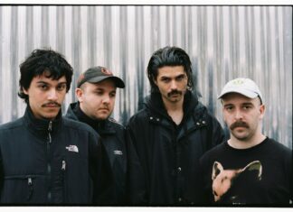 Album Review: “Acetate”, O Cataclismo Sonoro de HETTA que Vai Sacudir o Post-Hardcore !