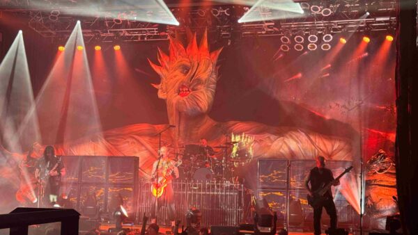 Público durante o concerto de Trivium em Quito, Equador