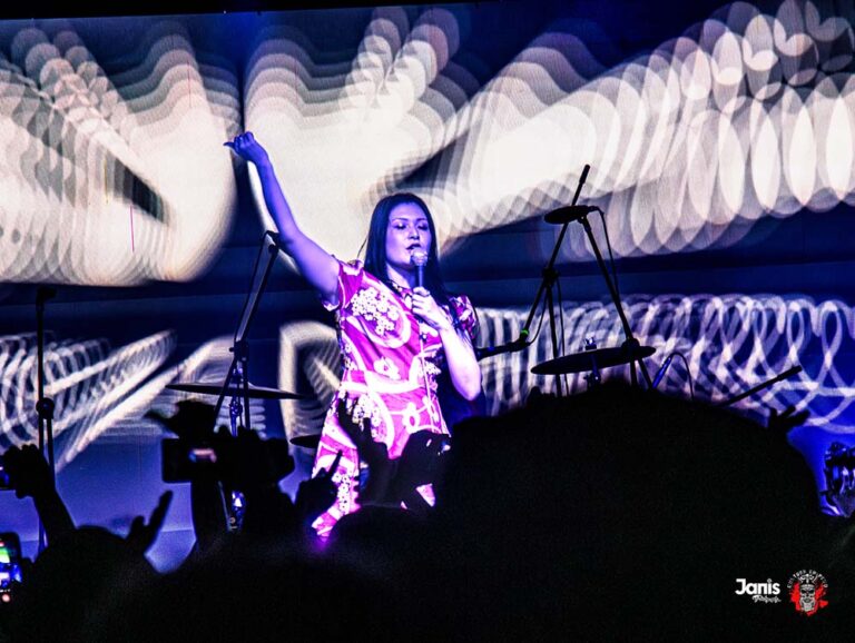 Otoboke Beaver em Bogotá: caos bonito, irreverência e punk à japonesa — Colômbia
