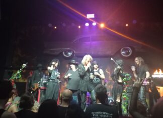 Review: Gothic Night – Gene Loves Jezebel e Christian Death na Burning House em 12/12/2025