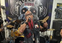 Bandera Roja no 19º aniversário da Bam Bam Records. Cidade do México, México.