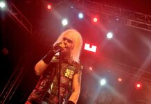 45 Anos de Honra: Grave Digger Celebra Legado com Setlist Matador e Execução Impecável