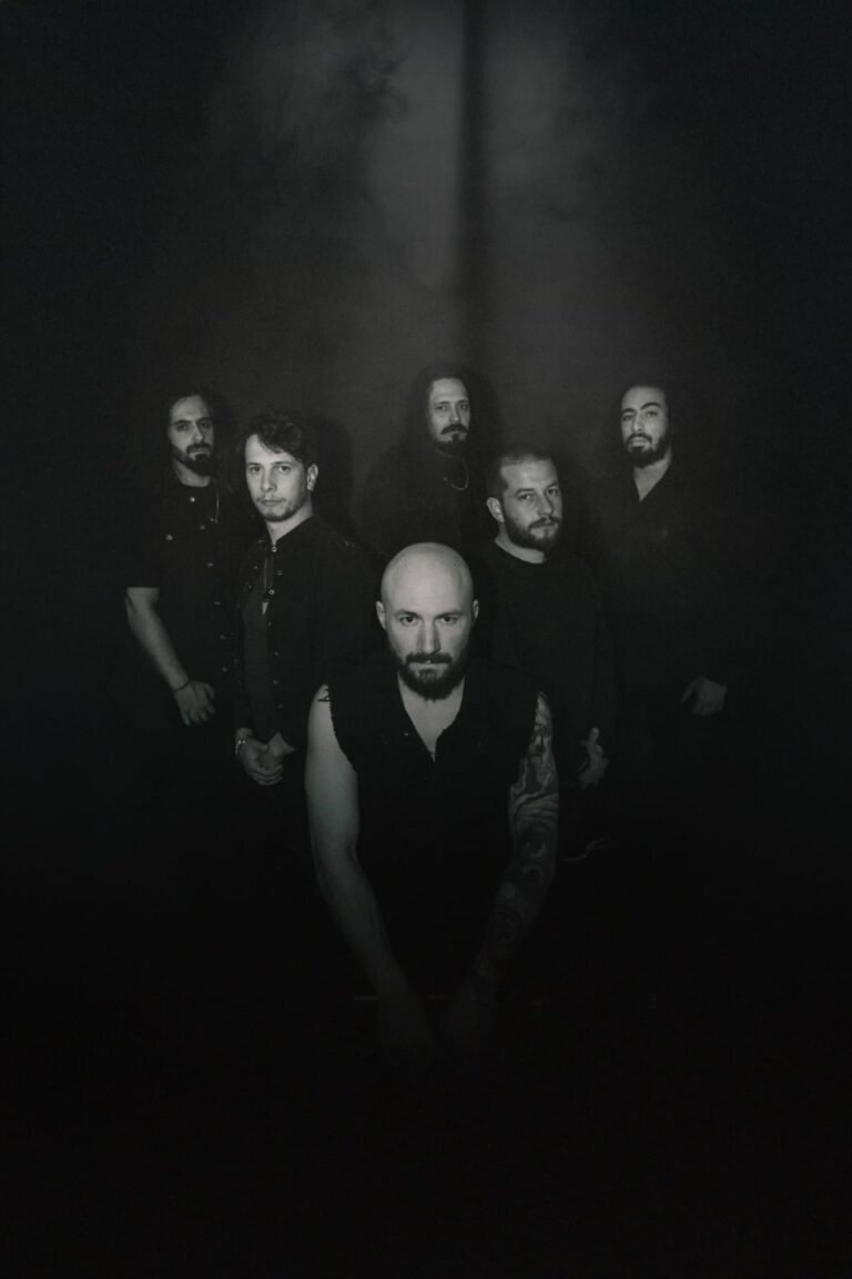 Entrevista com Godark: Seis vozes, uma visão, e o álbum mais ambicioso de sempre !