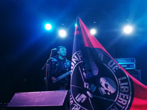 Konflicto de Libertad banda punk mexicana em estúdio