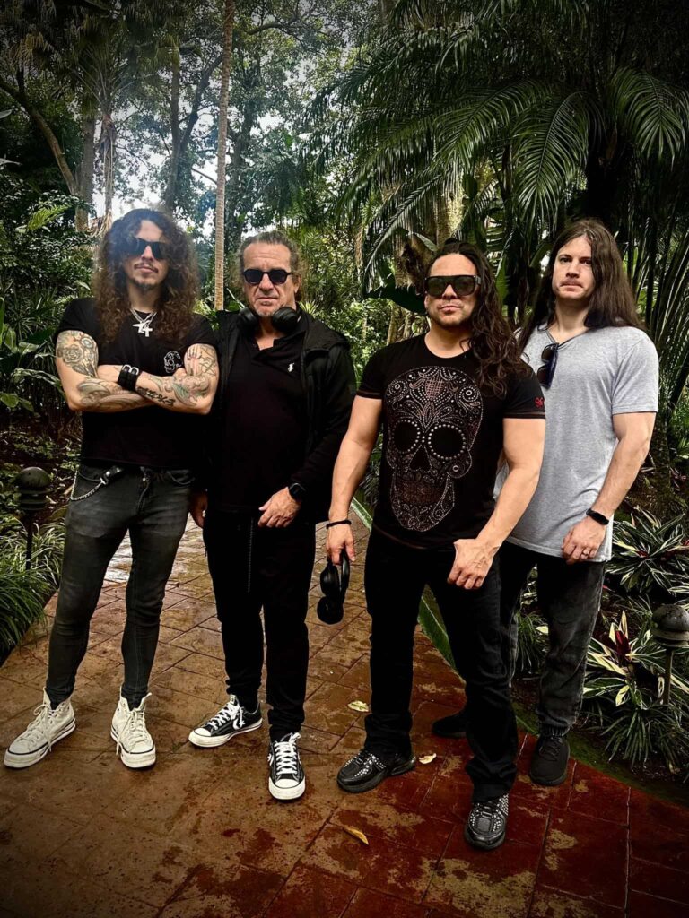Saratoga, convidado de honra no festival “Todos somos angeles rock fest”, Cidade do México, MX.