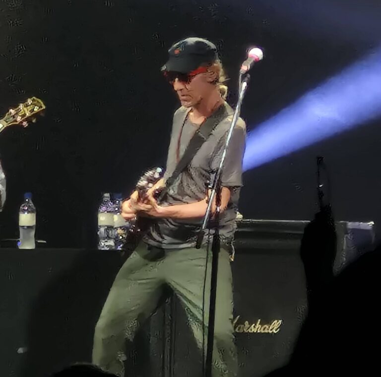 Skay Beilinson em La Falda: rito sem nostalgia