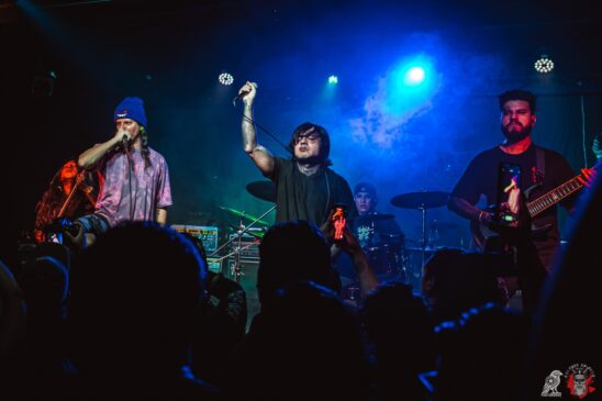 Banda convidada abrindo show de Here Comes The Kraken no Fuck Off Room