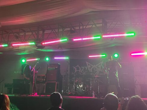 Castleumbra apresentando death metal inspirado em Lovecraft no Voces del Inframundo, México