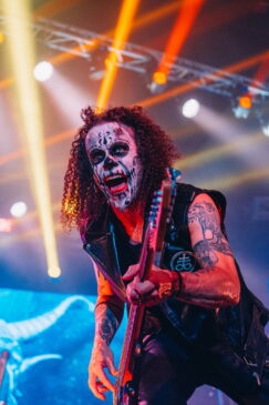 Moonspell no palco do MEO Arena em Lisboa
