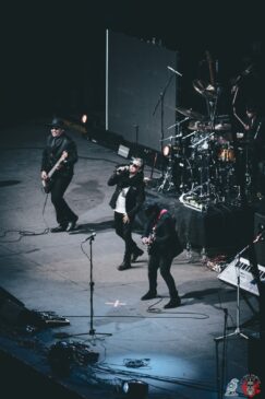 Banda Tragico Ballet em foto promocional