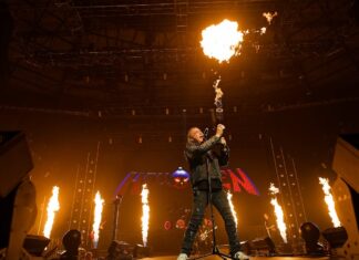 O aniversário de dois grandes nomes: Helloween e Leyendas del Rock. Espanha.