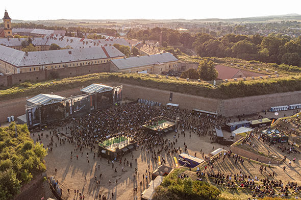 BRUTAL ASSAULT 2026: O GUIA DE SOBREVIVÊNCIA DEFINITIVO