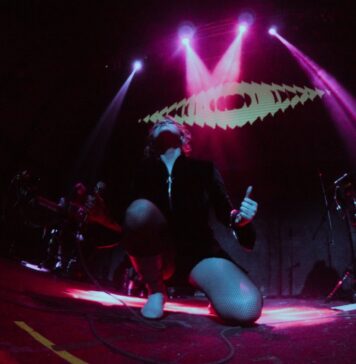 Hello Seahorse! e Telebit: Uma noite de electrónica, post-punk e emoção em Bogotá