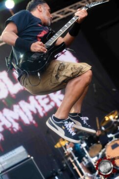 Demolition Hammer no palco do Brutal Assault 2026